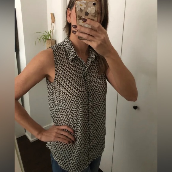 H&M sleeveless summer blouse - Picture 6 of 6